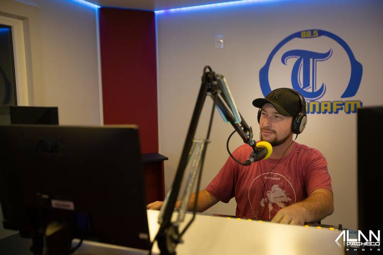 Locutor: Leandro Augusto