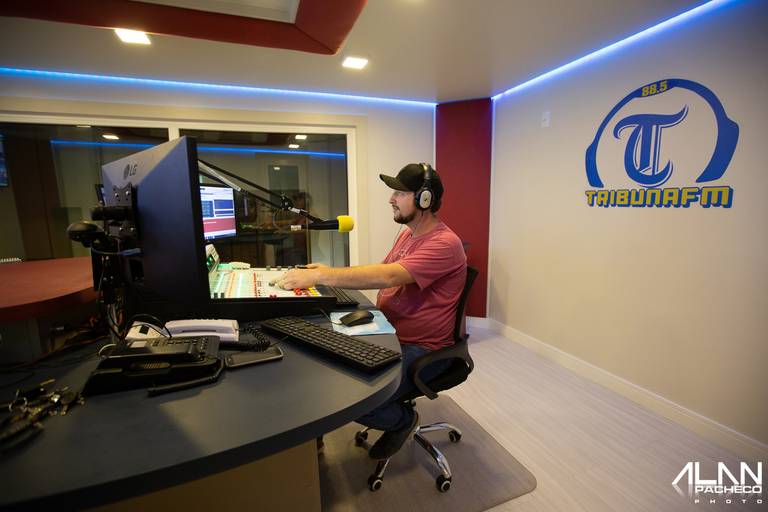 Locutor: Leandro Augusto