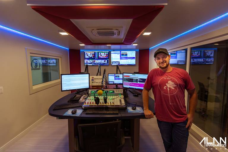 Locutor: Leandro Augusto