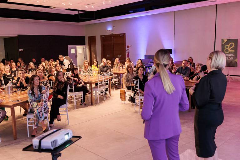 Fotografia de evento; Evento Corporativo; Fotografo de Evento; Alethea Geremia; Unimed; Anjos São Leopoldo; Marilia Toson;