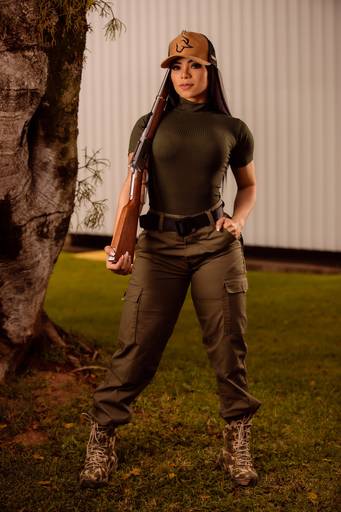 Ensaio feminino; Fotografia feminina; Celina Munhoz; Fotografia Lifestyle; Retrato Corporativo; Fotografia Profissional; Fotografia de Produto; Taurus; Armas Taurus;