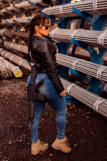 Ensaio feminino; Fotografia feminina; Celina Munhoz; Fotografia Lifestyle; Retrato Corporativo; Fotografia Profissional; Fotografia de Produto; Taurus; Armas Taurus;