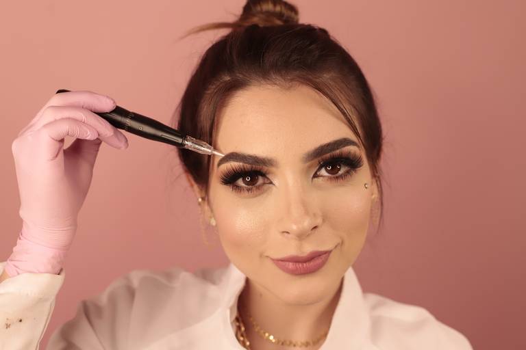 Ensaio feminino; Fotografia feminina; Celina Munhoz; Novo Hamburgo; Fotografia Lifestyle; Camarim Madri; Adriana Krieger; Manu Garcia; Retrato Corporativo; Fotografia Profissional; Fotografia de Produto;