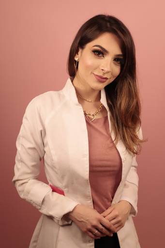 Ensaio feminino; Fotografia feminina; Celina Munhoz; Novo Hamburgo; Fotografia Lifestyle; Camarim Madri; Adriana Krieger; Manu Garcia; Retrato Corporativo; Fotografia Profissional; Fotografia de Produto;