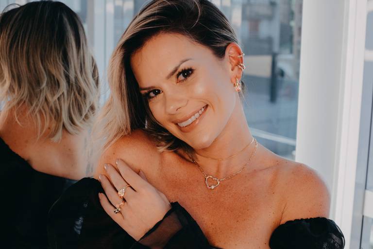 Ensaio feminino; Fotografia feminina; Celina Munhoz; Novo Hamburgo; Fotografia Lifestyle; Camarim Madri; Adriana Krieger; Manu Garcia; Retrato Corporativo; Fotografia Profissional; Fotografia de Produto;