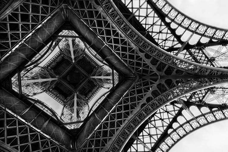 Senhora de ferro, quanta beleza existe em você!