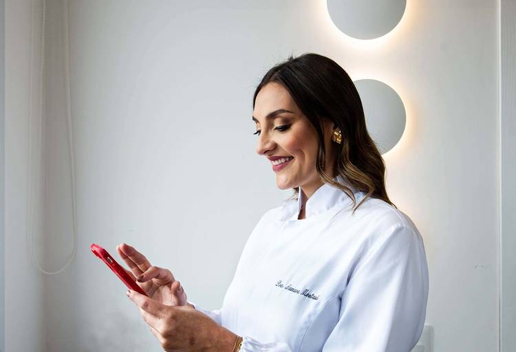 Dra Samara - Odontologia