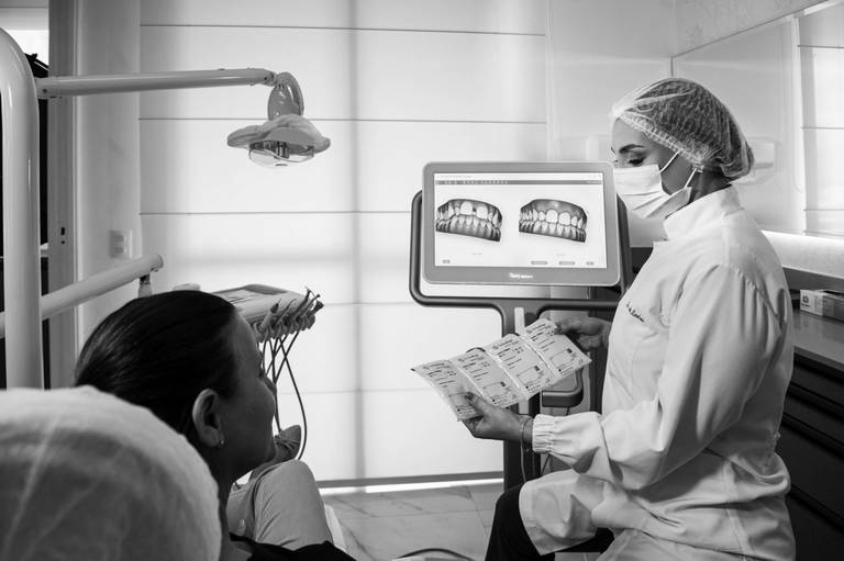 Dra  Samara - Harmonização Facial

