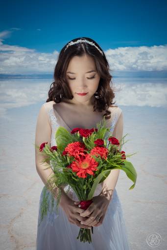 Uyuni Salt flats photoshoot Bolivia