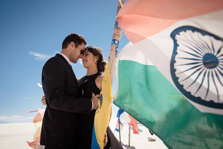 Uyuni Salt flats photoshoot Bolivia fotografo de bodas la paz bolivia wedding photographer salar de uyuni 