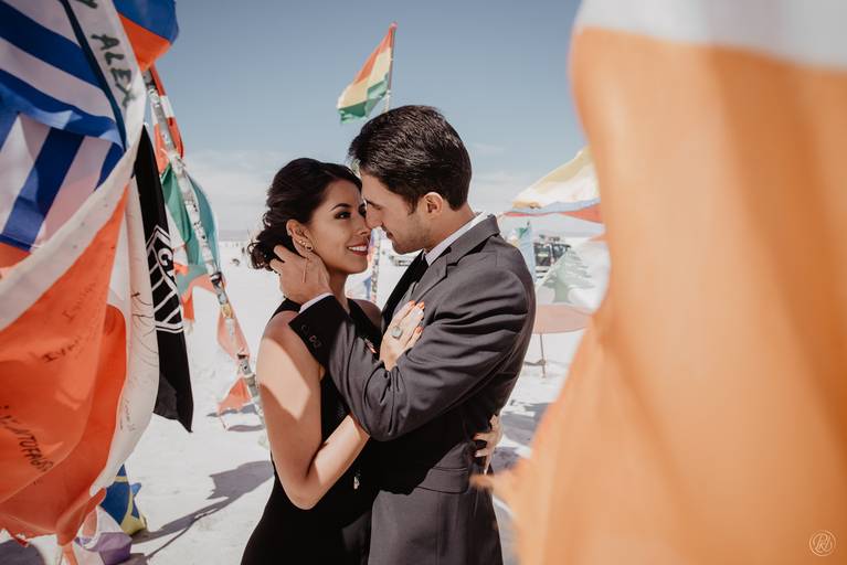 Uyuni Salt flats photoshoot Bolivia fotografo de bodas la paz bolivia wedding photographer salar de uyuni 