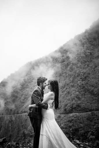 Sesion Postboda Bolivia Trash the dress fotografo de bodas la paz bolivia 