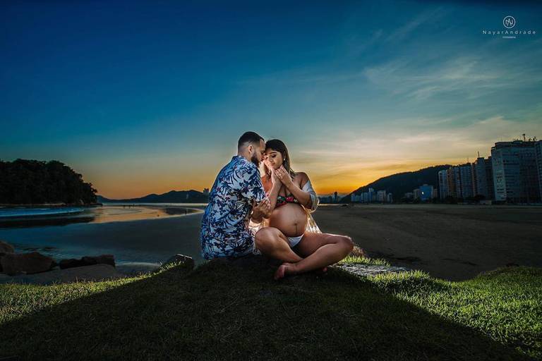 Ensaio fotografico gestante fotos externas pela fotografa premiada nayara andrade de santos litoral de sao paulo fotos com arte criatividade e naturais com amor e emoçao foto para gravidas pae e mae inspiracao ensaio gestante