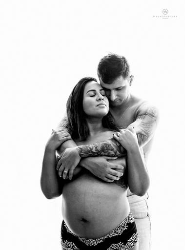Ensaio fotografico gestante fotos externas pela fotografa premiada nayara andrade de santos litoral de sao paulo fotos com arte criatividade e naturais com amor e emoçao foto para gravidas pae e mae inspiracao ensaio gestante