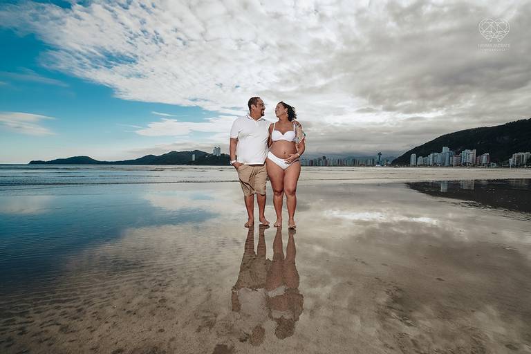 Ensaio fotografico gestante fotos externas pela fotografa premiada nayara andrade de santos litoral de sao paulo fotos com arte criatividade e naturais com amor e emoçao foto para gravidas pae e mae inspiracao ensaio gestante