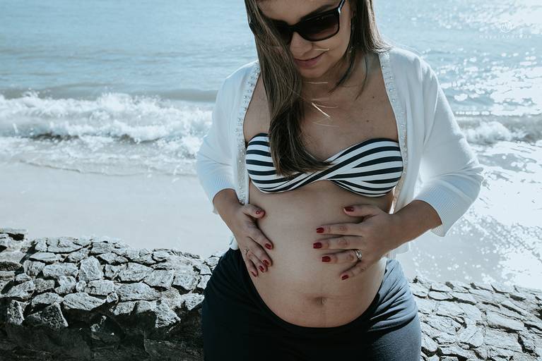 Ensaio fotografico gestante fotos externas pela fotografa premiada nayara andrade de santos litoral de sao paulo fotos com arte criatividade e naturais com amor e emoçao foto para gravidas pae e mae inspiracao ensaio gestante