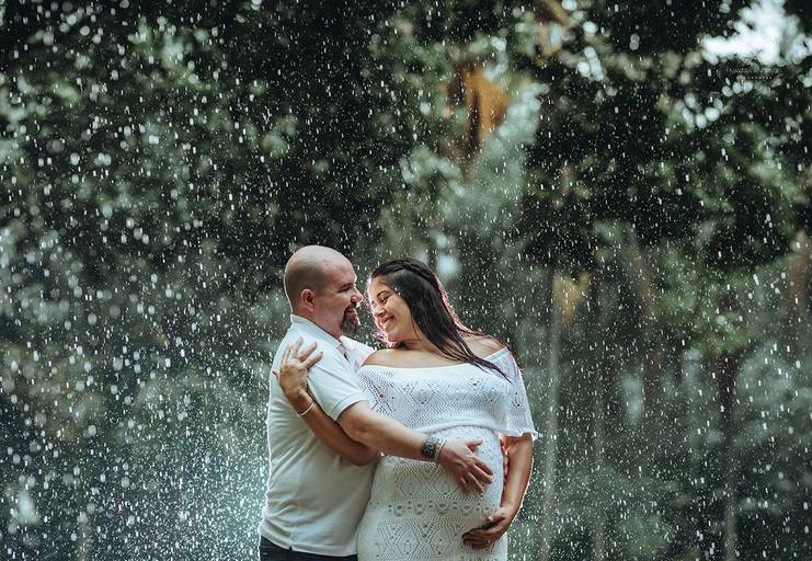 Ensaio fotografico gestante fotos externas pela fotografa premiada nayara andrade de santos litoral de sao paulo fotos com arte criatividade e naturais com amor e emoçao foto para gravidas pae e mae inspiracao ensaio gestante
