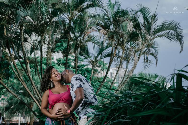 Ensaio fotografico gestante fotos externas pela fotografa premiada nayara andrade de santos litoral de sao paulo fotos com arte criatividade e naturais com amor e emoçao foto para gravidas pae e mae inspiracao ensaio gestante