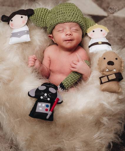 Fotografia de recem nascido new born em santos litoral de sao paulo com a fotografa nayara andrade premiada no oscar da fotografia como documental de familia fotos de familia com arte luz e sensibilidade 