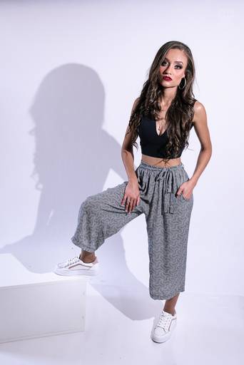 fotografia boudoir de ensaios femininos exaltando a beleza e sensualidade natural da mulher feitos pela fotografa premiada nayara andrade retratista premiada fotos para mulheres reais  com todo tipo fisico plus size e mulheres empoderadas