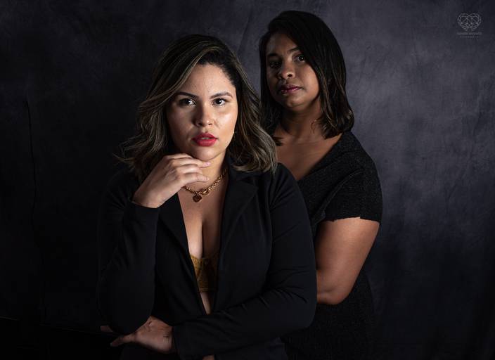 Fotos paras posicionamento de marca de empresa de salao de beleza cabelereiro e empreendedora feminina mulher Letycia Medeiros feitos pela fotografa premiada Nayara Andrade em Santos litoral de sao paulo fotos para empreendedores e posicionamento de marca