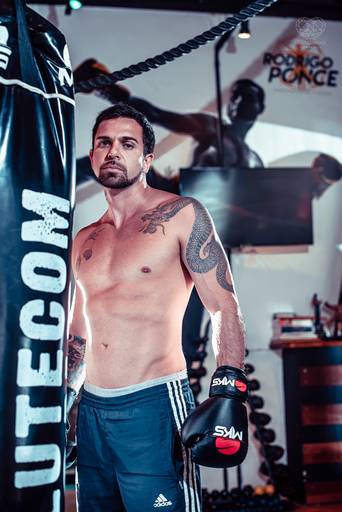 Fotografia para empresarios e empreendedores foto retratos profissionais para posicionamento de marca feitos pela fotografa e artista nayara andrade premiada internacionalmente posicionamento de imagem e branding em santos atraves da fotografia