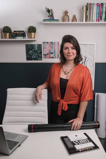 Ensaio feminino feito para mulheres empreendedoras com personalidade forte fotos para redes sociais  e  midias palestras mulheres donas de si, arquiteta e design de interiores trabalho feito pela fotografa premiada nayara andrade