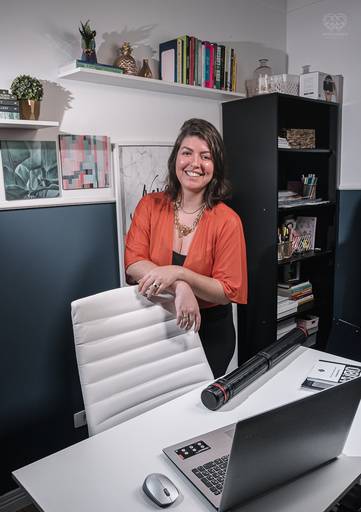 Ensaio feminino feito para mulheres empreendedoras com personalidade forte fotos para redes sociais  e  midias palestras mulheres donas de si, arquiteta e design de interiores trabalho feito pela fotografa premiada nayara andrade