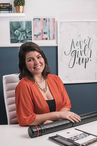 Ensaio feminino feito para mulheres empreendedoras com personalidade forte fotos para redes sociais  e  midias palestras mulheres donas de si, arquiteta e design de interiores trabalho feito pela fotografa premiada nayara andrade