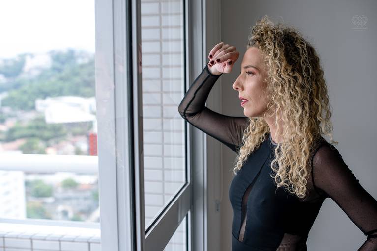 Fotografia para empresarios e empreendedores foto retratos profissionais para posicionamento de marca feitos pela fotografa e artista nayara andrade premiada internacionalmente posicionamento de imagem e branding em santos atraves da fotografia