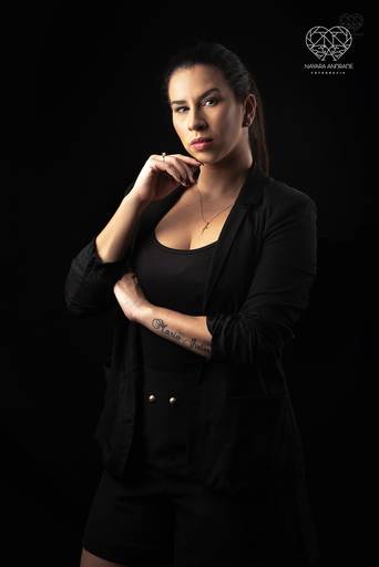 Ensaio feminino feito para mulheres empreendedoras com personalidade forte fotos para redes sociais  e  midias palestras mulheres donas de si trabalho feito pela fotografa premiada nayara andrade