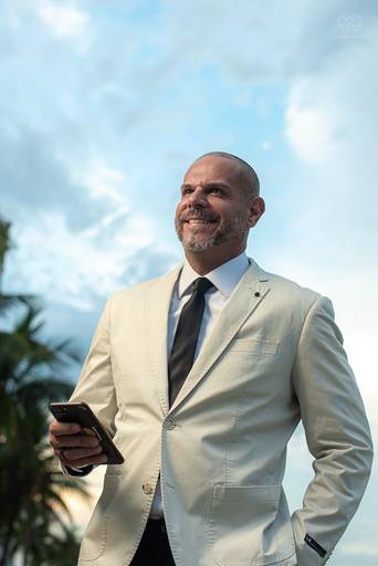 fotografia para empresa e empresario homem de sucesso fotos com personalidade e retratos que mostram autoridade fotografa nayara andrade premiada internacionalmente