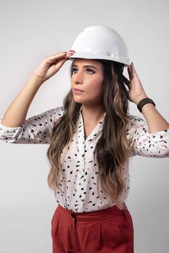 Fotografia para empresarios e empreendedores foto retratos profissionais para posicionamento de marca feitos pela fotografa e artista nayara andrade premiada internacionalmente posicionamento de imagem e branding em santos atraves da fotografia