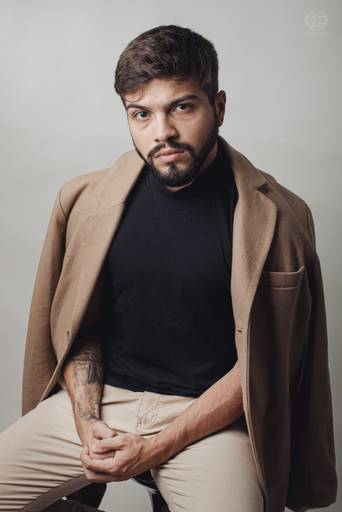 Fotografia para empresarios e empreendedores foto retratos profissionais para posicionamento de marca feitos pela fotografa e artista nayara andrade premiada internacionalmente posicionamento de imagem e branding em santos atraves da fotografia