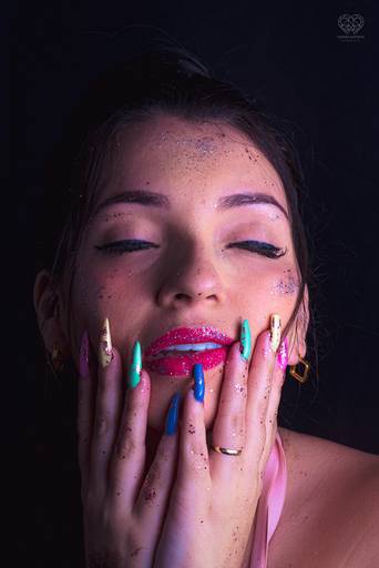 Fotos paras posicionamento de marca de empresa de manicure maluca divas nails para manicures  Fotos profissional feia pela fotografa premiada Nayara Andrade de santos litoral de sao paulo