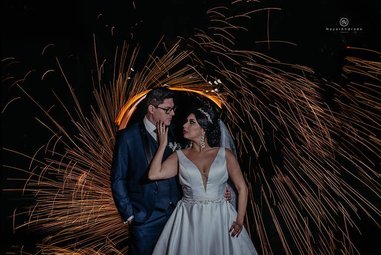 Portfolio Nayara Andrade fotografa do litoral de sao paulo com mais de 25 premios internacionais indicada ao oscar da fotografia em 2018 e premio top of mind brasil 2018 com fotos surpreendentes original e diferenciadas para cada casal