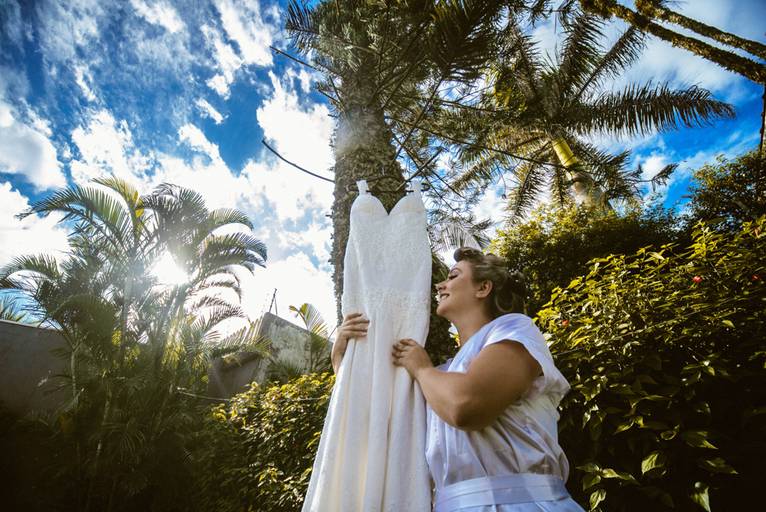 Fotografa de cassamentos premiada internacionalmente. Fotografa de sentimentos verdadeiros. FOtografia de casamento com arte. Portfolio de fotografa premiada.
