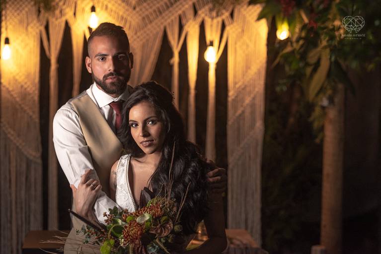 Fotografa mundialmente premiada com fotografias de casamento de impacto com arte emoçao foto de noivas e noivos diferenciado Nayara Andrade fotografia de Santos para Sao Paulo com pre wedding e destination wedding. Imagens incriveis de casamento