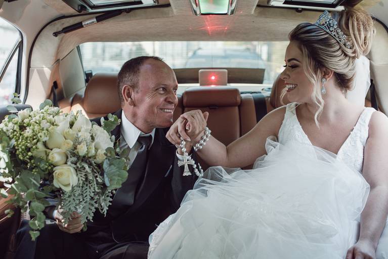 Fotografa mundialmente premiada com fotografias de casamento de impacto com arte emoçao foto de noivas e noivos diferenciado Nayara Andrade fotografia de Santos para Sao Paulo com pre wedding e destination wedding. Imagens incriveis de casamento