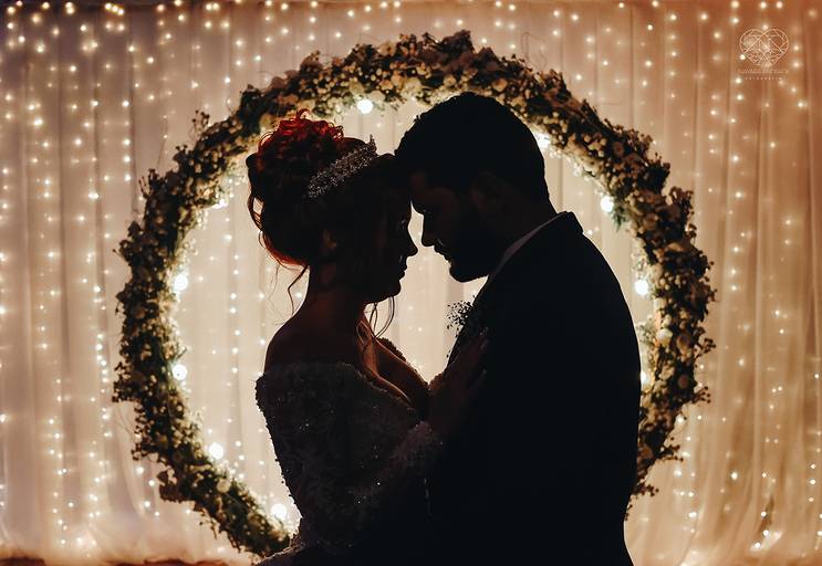 Fotografa mundialmente premiada com fotografias de casamento de impacto com arte emoçao foto de noivas e noivos diferenciado Nayara Andrade fotografia de Santos para Sao Paulo com pre wedding e destination wedding. Imagens incriveis de casamento