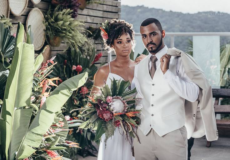 Fotografa mundialmente premiada com fotografias de casamento de impacto com arte emoçao foto de noivas e noivos diferenciado Nayara Andrade fotografia de Santos para Sao Paulo com pre wedding e destination wedding. Imagens incriveis de casamento