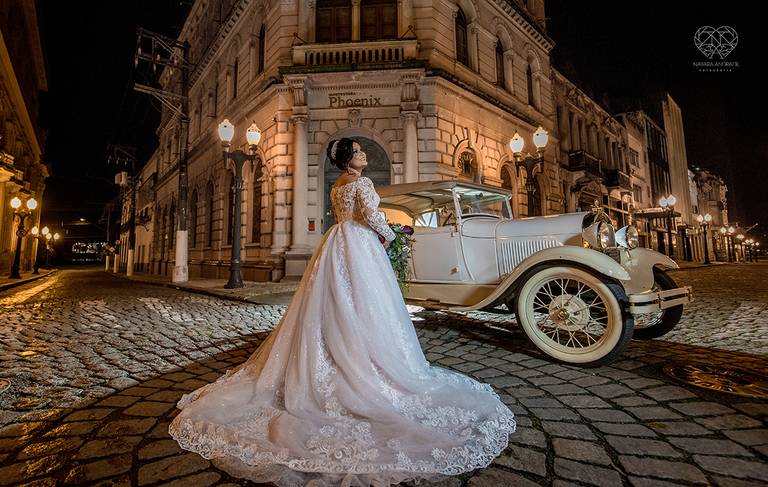 Fotografa mundialmente premiada com fotografias de casamento de impacto com arte emoçao foto de noivas e noivos diferenciado Nayara Andrade fotografia de Santos para Sao Paulo com pre wedding e destination wedding. Imagens incriveis de casamento