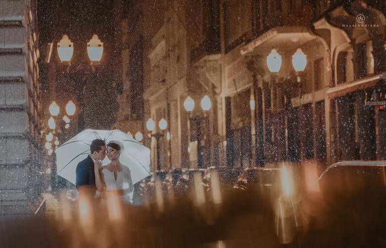 Fotografa mundialmente premiada com fotografias de casamento de impacto com arte emoçao foto de noivas e noivos diferenciado Nayara Andrade fotografia de Santos para Sao Paulo com pre wedding e destination wedding. Imagens incriveis de casamento
