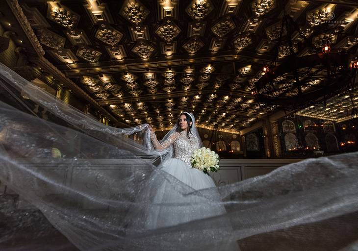 Fotografa mundialmente premiada com fotografias de casamento de impacto com arte emoçao foto de noivas e noivos diferenciado Nayara Andrade fotografia de Santos para Sao Paulo com pre wedding e destination wedding. Imagens incriveis de casamento