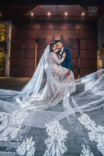 Fotografa mundialmente premiada com fotografias de casamento de impacto com arte emoçao foto de noivas e noivos diferenciado Nayara Andrade fotografia de Santos para Sao Paulo com pre wedding e destination wedding. Imagens incriveis de casamento