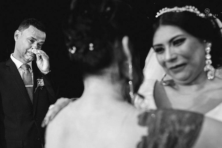 Portfolio Nayara Andrade fotografa do litoral de sao paulo com mais de 25 premios internacionais indicada ao oscar da fotografia em 2018 e premio top of mind brasil 2018 com fotos surpreendentes original e diferenciadas para cada casal