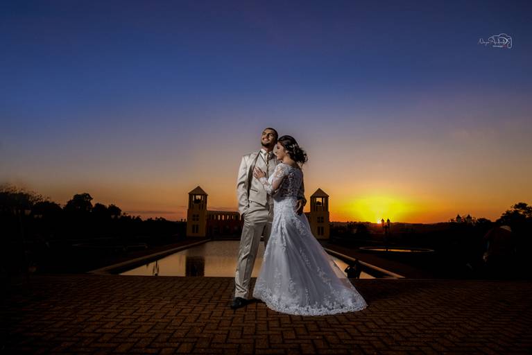 Fotografa de cassamentos premiada internacionalmente. Fotografa de sentimentos verdadeiros. FOtografia de casamento com arte. Portfolio de fotografa premiada.