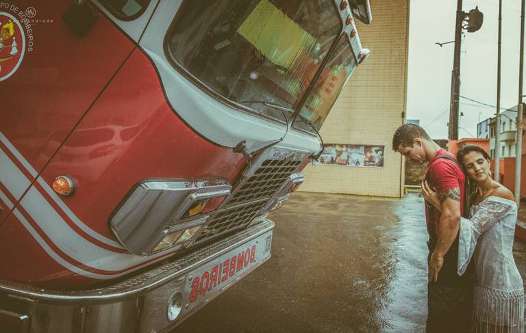 Fotografao Nayara Andrade do litoral de Sao Paulo em Santos com selo top of mind em qualidade premios internacionais fotografa mais premiada da regiao e mais bem conceituada entre os clientes e critica arte e sensibilidade em fotografias unicas