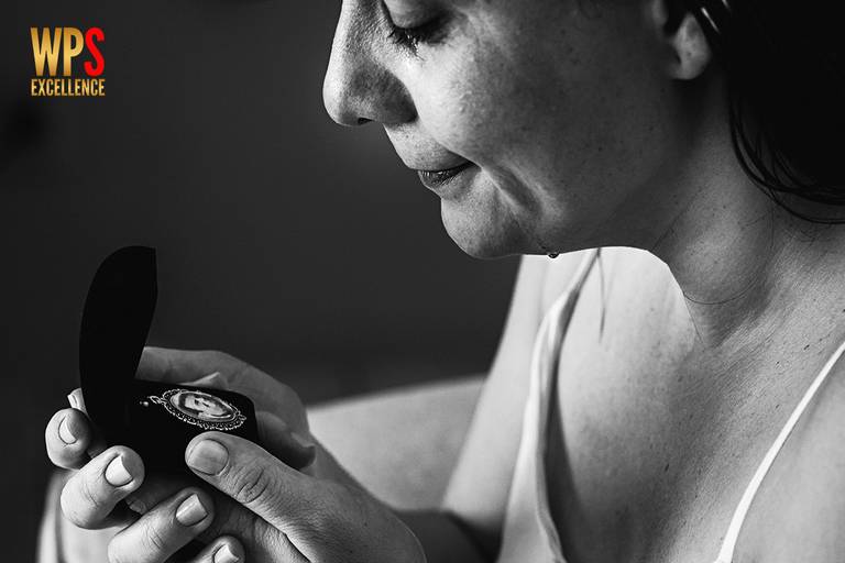 Uma das fotografas mais prmiadas do mundo Nayara Andrade é especialista em fotografia de pessoas seja retrato, casamentos, corporativos ou comemoracoes. Estilo unico com luz artistica  a fotografa de Santos Sao Paulo é destaque em territorio nacional 