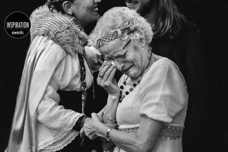 Fotografa de santos na baixada santista mais premiada da regiao com premios internacionais em fotografia de casamento. Melhor fotografa de santos com premios internacionais Uma das fotografas mais premiadas do mundo meninanay